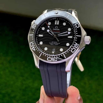 Omega Seamaster firstcopy Black Dial Swiss ETA Automatic Black Rubber Strap Men’s Watch