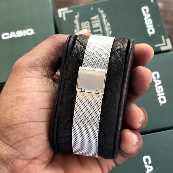 Casio Vintage firstcopy A700WM-7ADF Silver White Digital Dial Mesh Band Watch