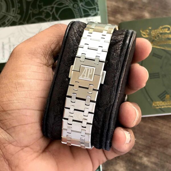 Audemars Piguet Perpetual Calendar Silver Black Men’s Sports Firstcopy ETA Watch