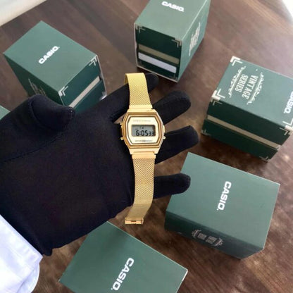Casio Vintage firstcopy A700WM-7ADF Gold Digital Dial Mesh Band Watch