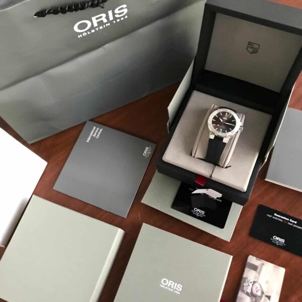 Oris Aquis Date Relief Men’s Sports Store Quality Firstcopy Replica ETA Watch