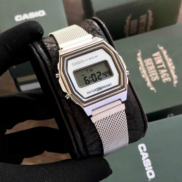 Casio Vintage firstcopy A700WM-7ADF Silver White Digital Dial Mesh Band Watch