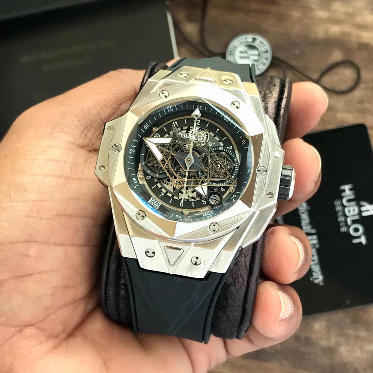 Hublot Big Bang Sang Bleu King firstcopy Silver Premium Men’s Watch