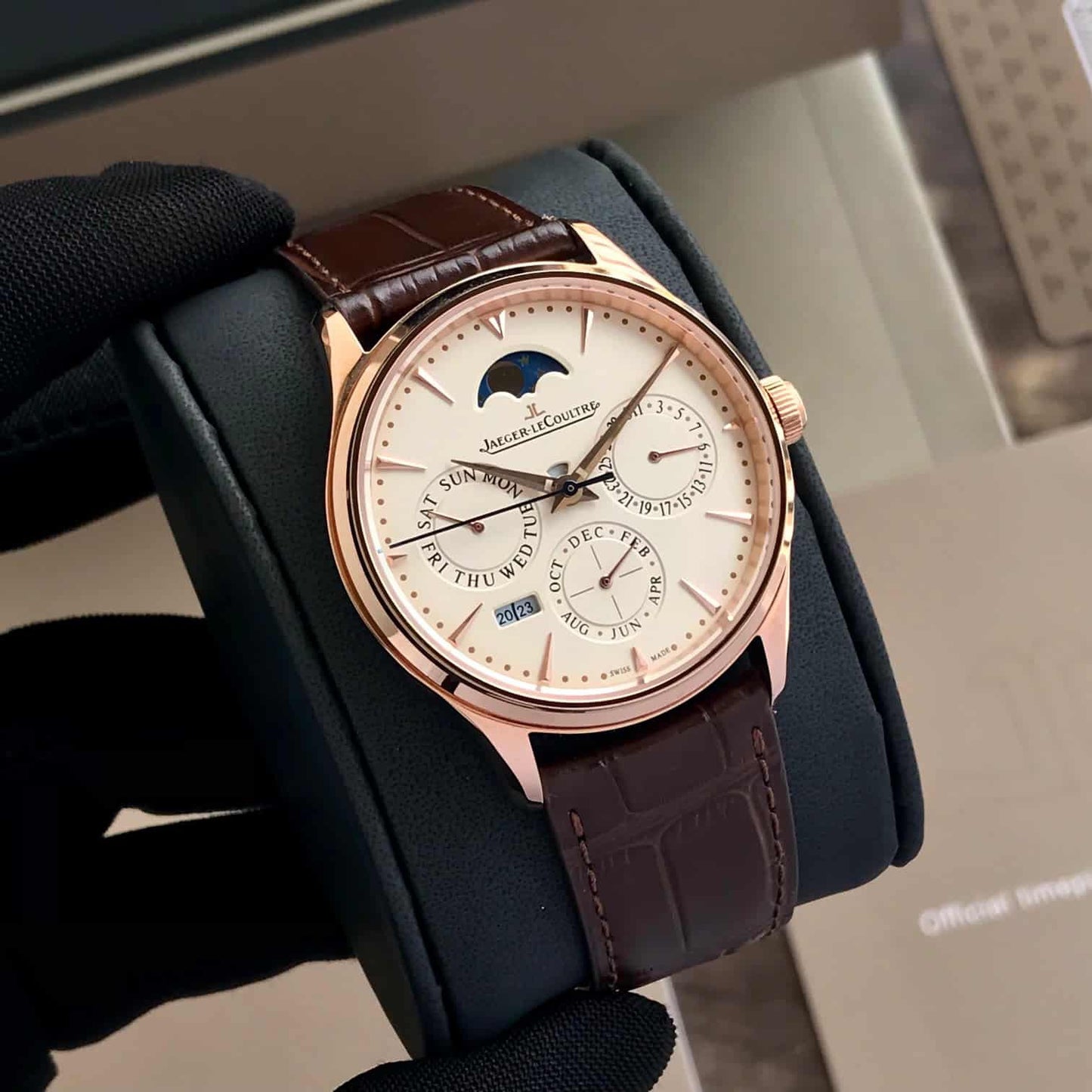 Jaeger-LeCoultre Master Ultra Thin Perpetual Calendar firstcopy Swiss ETA Automatic Men’s Watch