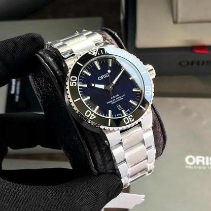 Oris Aquis Date Silver Blue Dial Men’s Sports Firstcopy Replica Watch